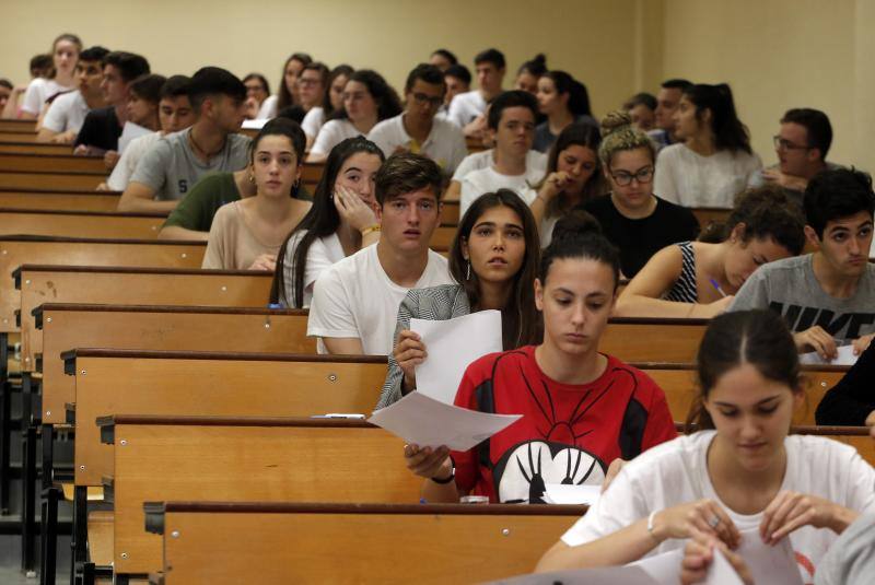 Más de 7.700 estudiantes de Málaga y provincia realizan las pruebas de acceso y admisión a la universidad