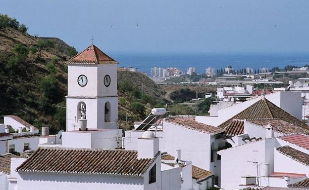 Ciudadanos pacta en Algarrobo con el PSOE, que seguirá manteniendo la alcaldía