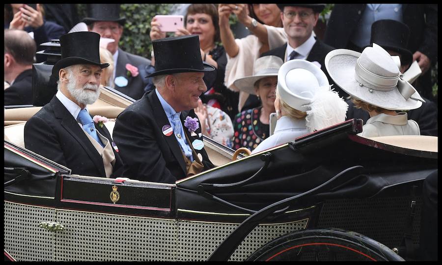 El Festival de carreras de caballos Royal Ascot, uno de los eventos deportivos y sociales más esperados del año en Inglaterra. Un evento que siempre acoge las pamelas más atrevidas. 