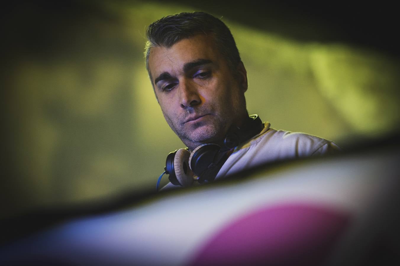 Los amantes del 'indie' toman el municipio de Ojén en la duodécima edición de su festival. Imagen de la jornada del viernes