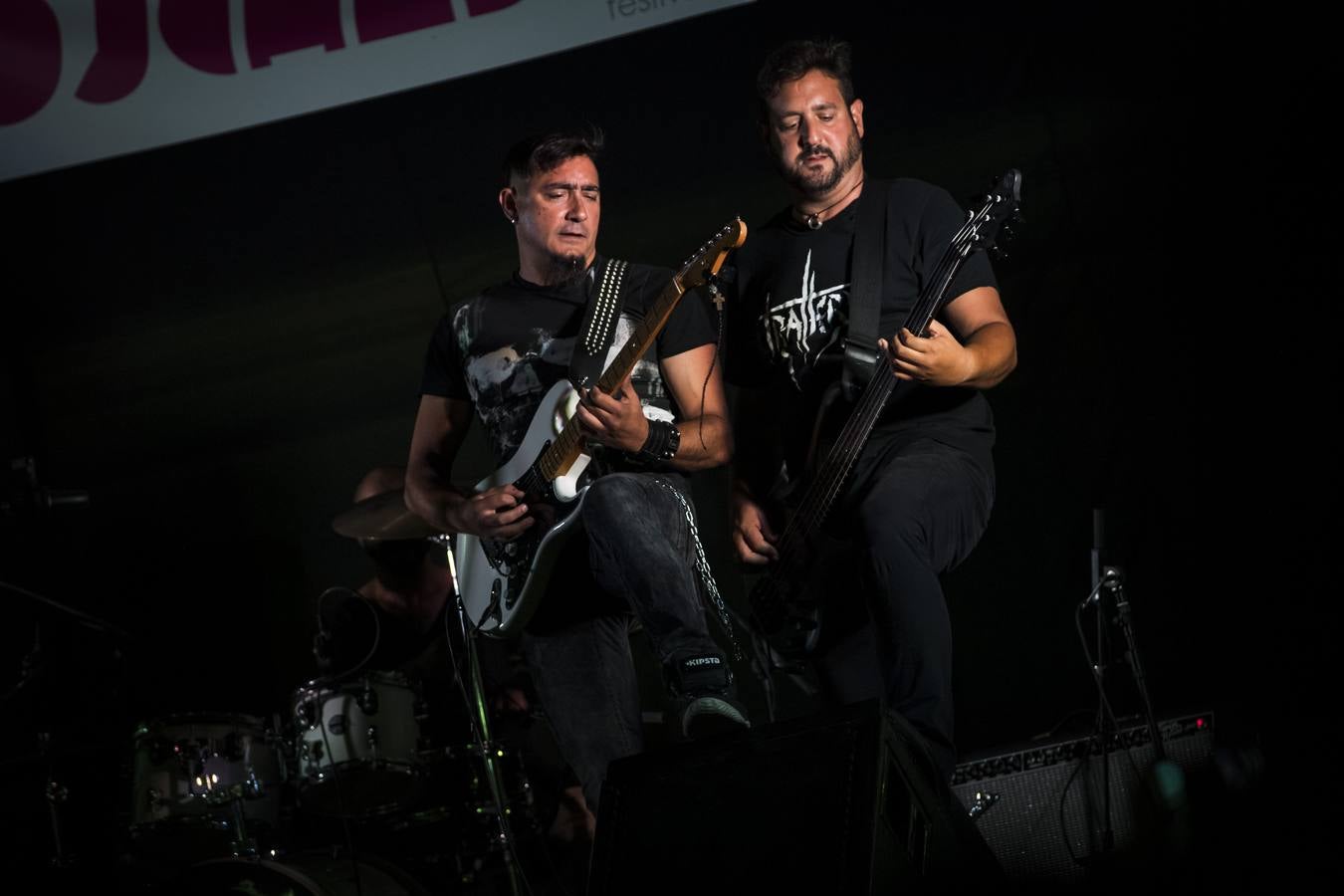 Los amantes del 'indie' toman el municipio de Ojén en la duodécima edición de su festival. Imagen de la jornada del viernes