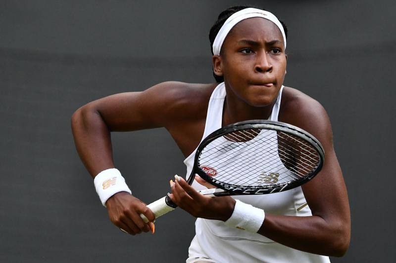 La estadounidense Cori Gauff, de 15 años, casi no podía creerse haber derrotado a la quíntuple campeona Venus Williams , pero, recuperada de la emoción, no ocultó su ambición de ganar Wimbledon.