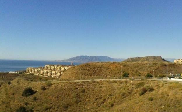 Imagen de los terrenos de la urbanización Parque Victoria, al norte de La Cala del Moral. 