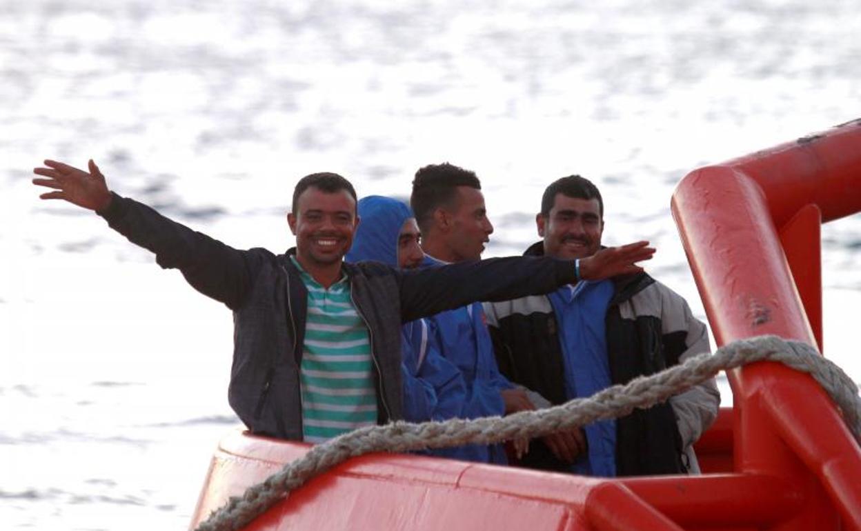 Casi 200 inmigrantes rescatados frente a costas andaluzas este fin de semana