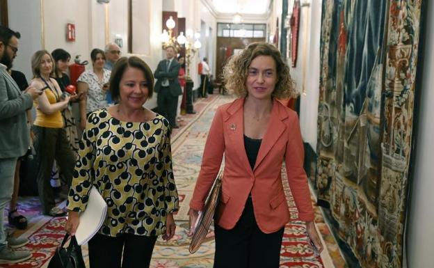 La presidenta Meritxell Batet llega a la reunión de la Mesa del Congreso.