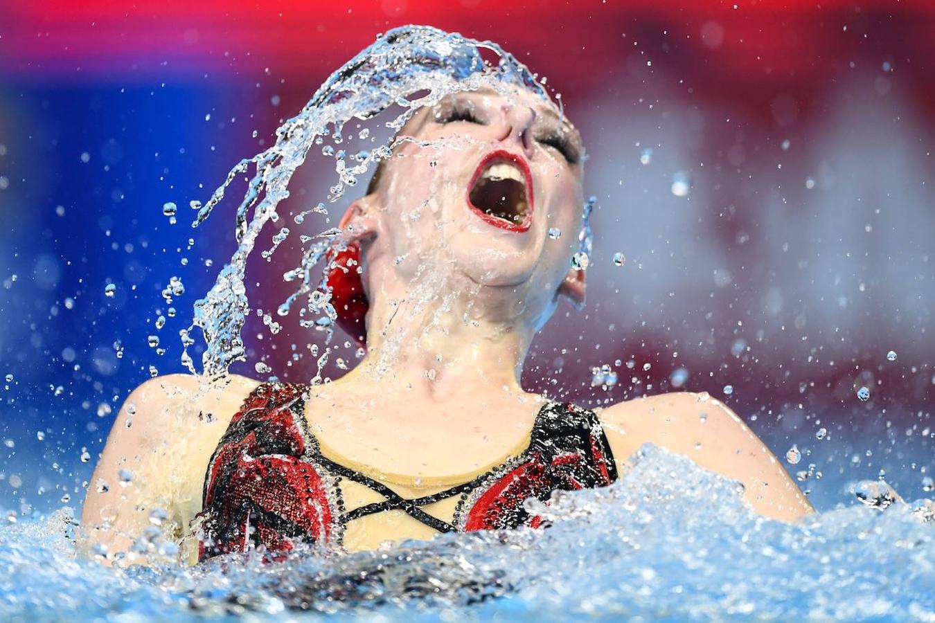 Bajo el lema «Dive into peace» ha arrancado el 18º Campeonato Mundial de la Federación Internacional de Natación (FINA).