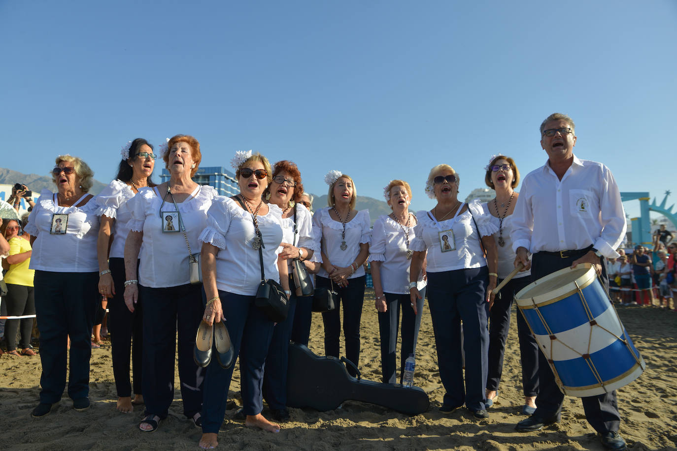 Marbella inicia los festejos del día de la Virgen del Carmen con un multitudinario Rosario de la Aurora