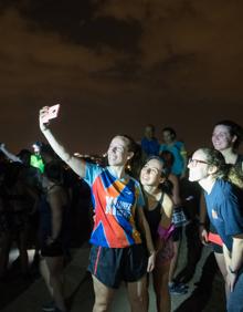 Imagen secundaria 2 - Correr bajo la luna llena: la nueva moda &#039;runner&#039;