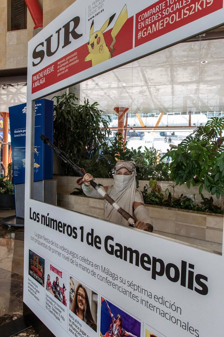 Las mejores imágenes de los participantes de Gamepolis en la portada especial de SUR. 