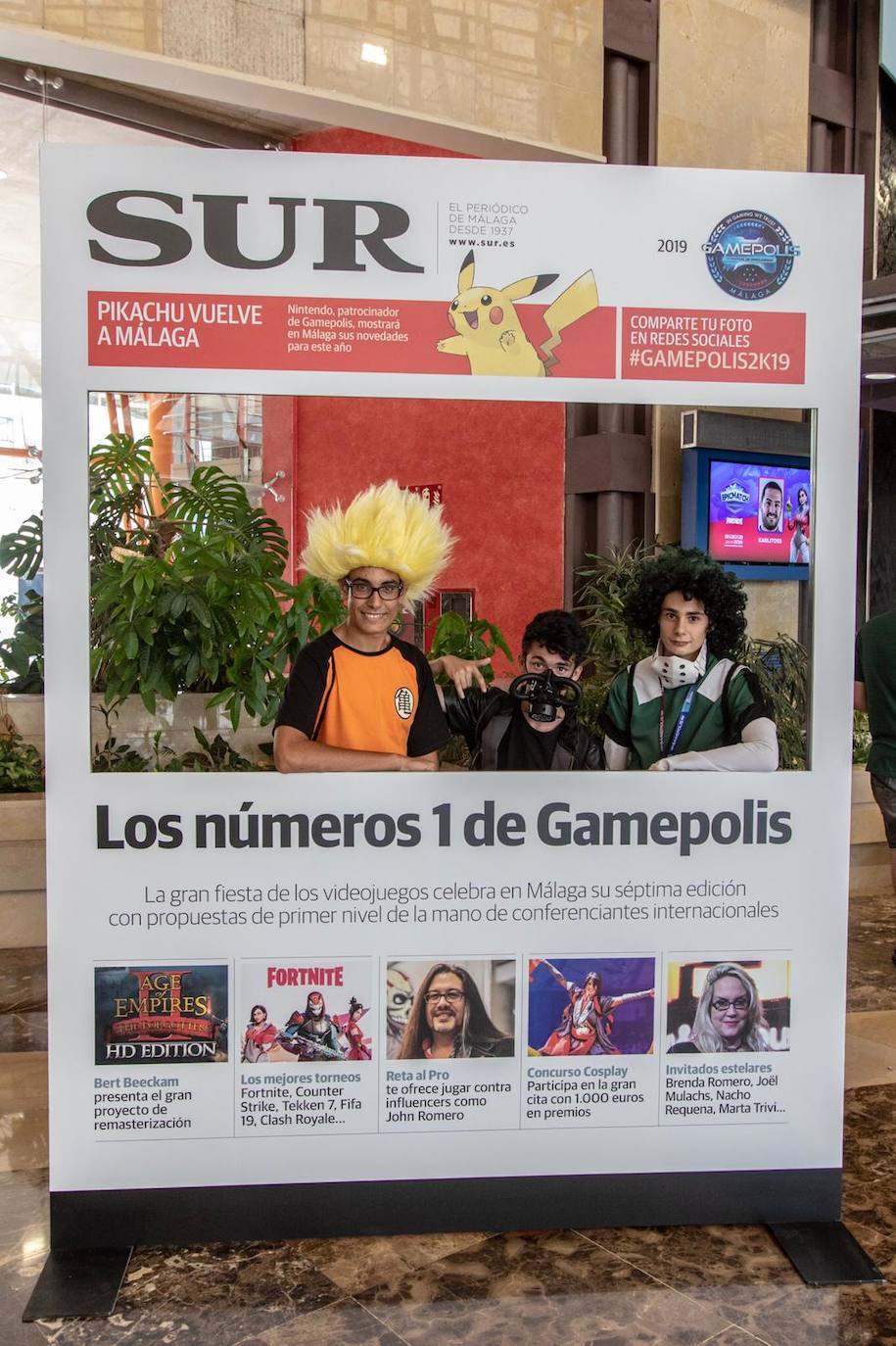 Las mejores imágenes de los participantes de Gamepolis en la portada especial de SUR. 