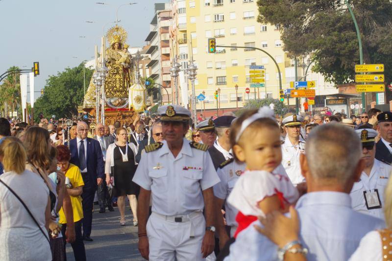 Traslado de la Virgen del Carmen desde su iglesia hasta el puerto de Málaga (domingo 21)