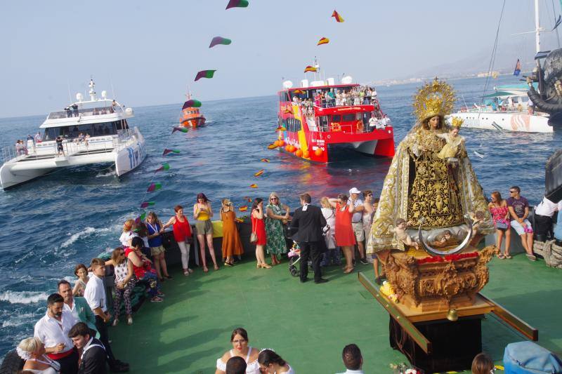 Traslado de la Virgen del Carmen desde su iglesia hasta el puerto de Málaga (domingo 21)