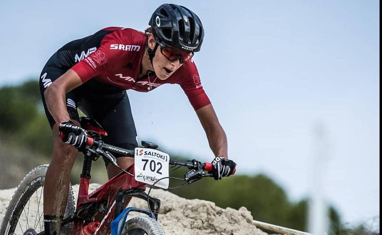 La malagueña Natalia Fischer, bronce en el Campeonato de España de ciclismo campo a través