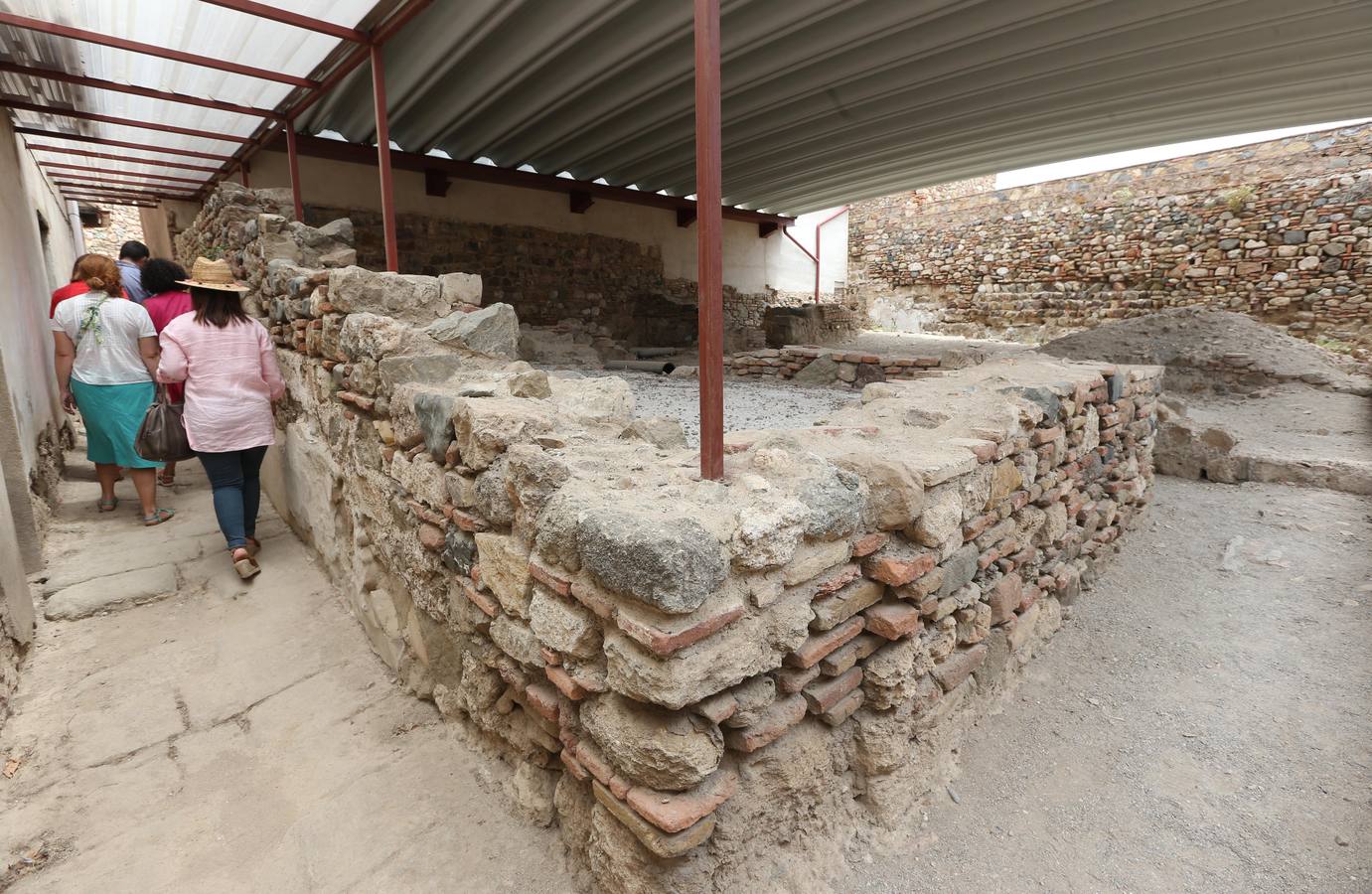 La Alcazaba, que domina la montaña desde la que se divisan todos los puntos cardinales, registró su año récord de visitas en 2018, con un total de 1.194.740 personas, un espectacular 16% más que en 2017