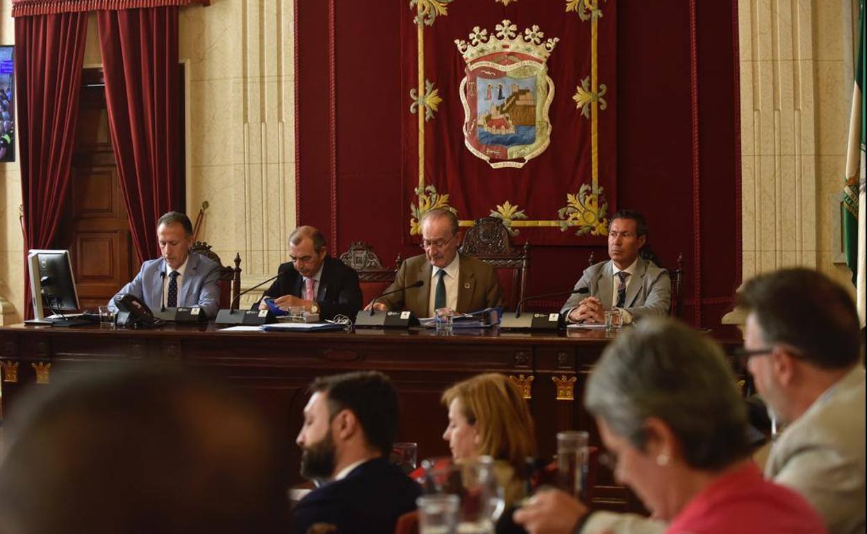 Unanimidad en el pleno de Málaga para realizar una zonificación para limitar las viviendas turísticas y una ordenanza municipal previa regulación del Gobierno