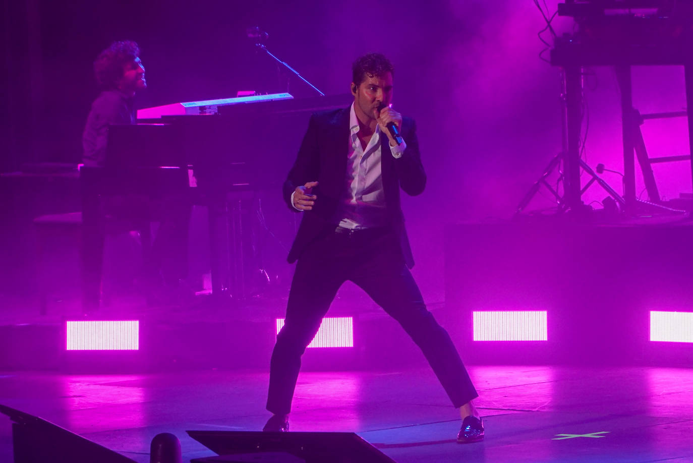 David Bisbal vuelve a arrasar con su energía en el escenario de Starlite de  Marbella