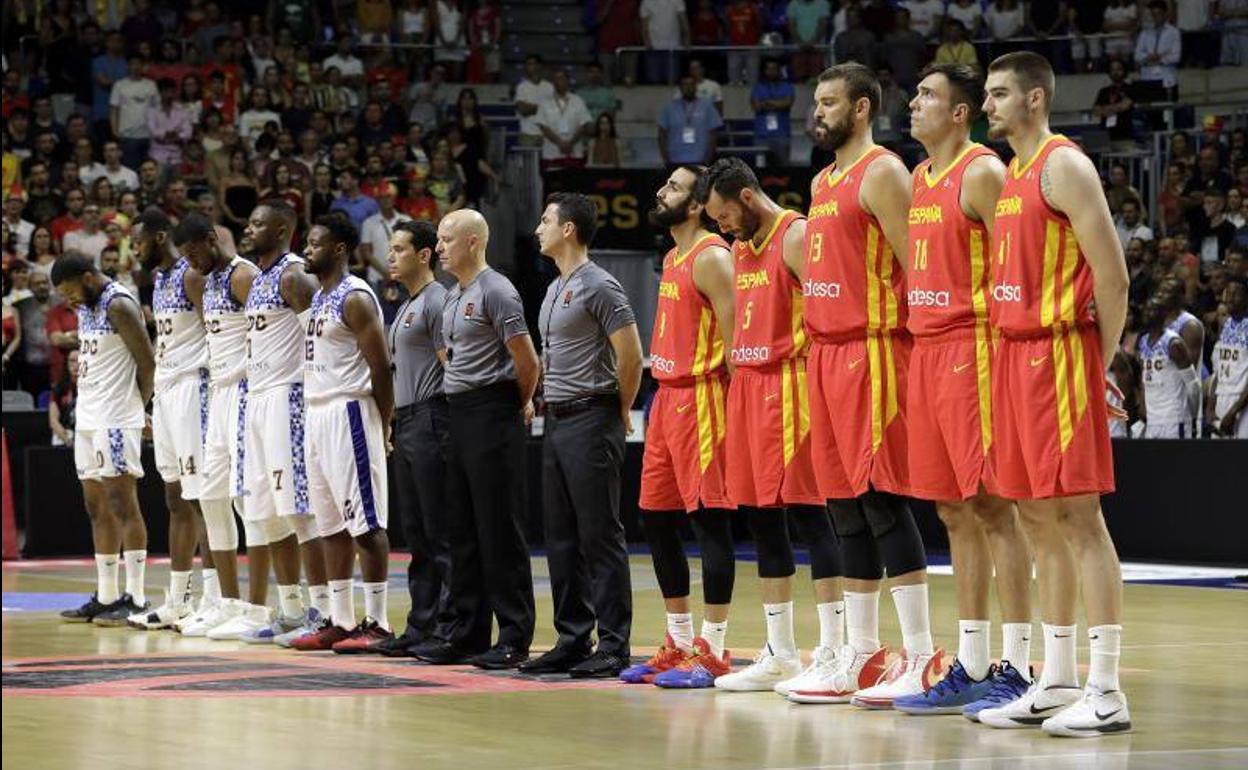 España se despide de Málaga con otro festival (96-54)