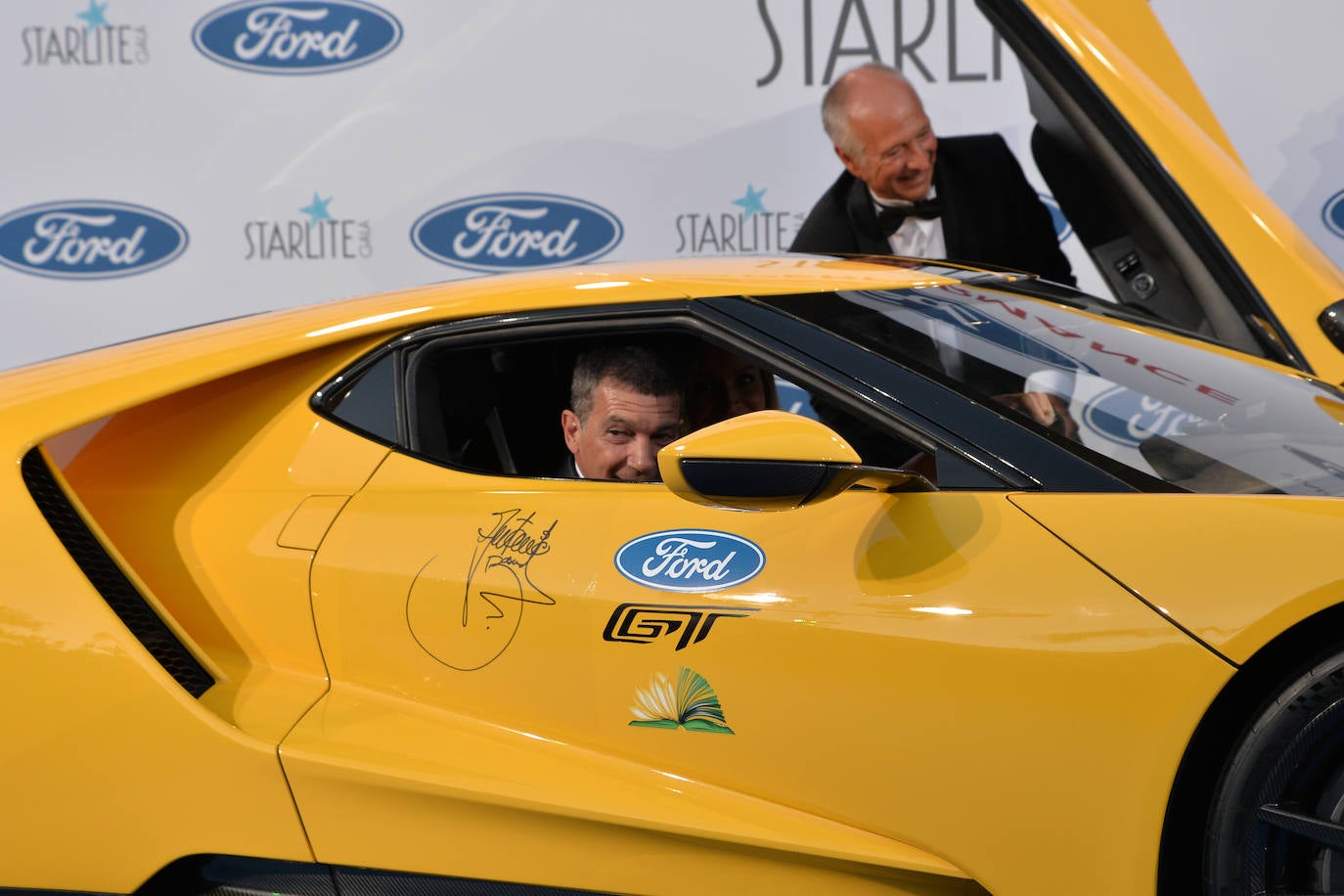 Fotos: La alfombra roja de lujo en los 10 años de solidaridad de Starlite