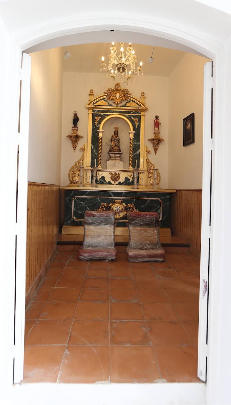 Los malagueños podrán contemplar y disfrutar desde este miércoles la nueva imagen de la plaza de toros de La Malagueta tras el proceso de rehabilitación al que ha sido sometida en el último año por la propietaria de la plaza de toros de la capital, la Diputación de Málaga, y donde se han invertido cinco millones de euros. Una operación diseñada por los arquitectos Manuel Rodríguez, Borja Peñalosa y Rafael Salas 