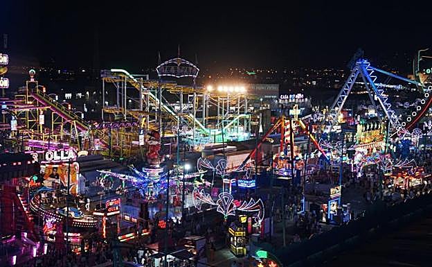 Imagen principal - El real se enciende para que brille la noche