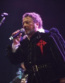 Imagen secundaria 2 - Pascual González y Cantores de Híspalis hacen que a Málaga &#039;No le falte de na&#039;
