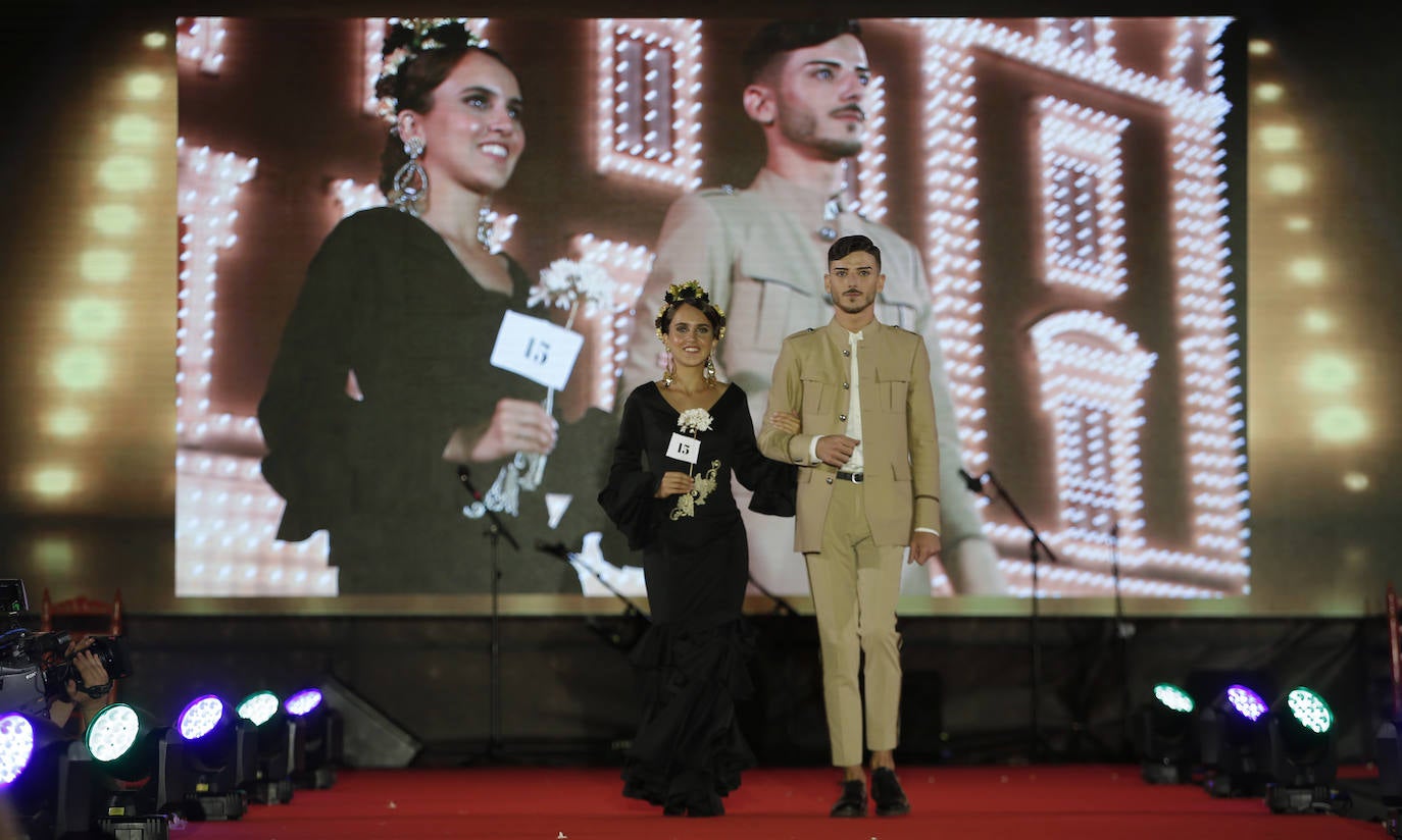 Un total de 32 chicas y los 16 chicos participaron en la gala presentada por Rocío Alba y Pepelu Ramos y que contó con la actuación de Virginia Gámez.