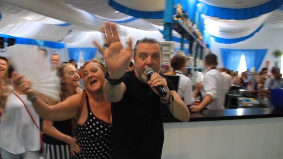 Algunos trajes de flamenca y caballistas el jueves en el Real. 