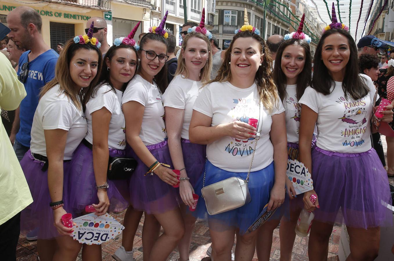 Miles de malagueños visitan el Real y el Centro en la recta final de la fiesta. 