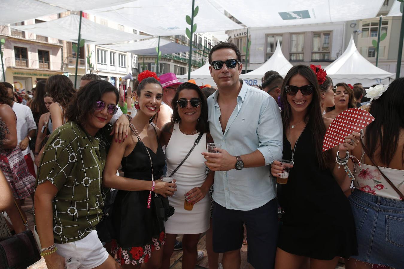 Miles de malagueños visitan el Real y el Centro en la recta final de la fiesta. 