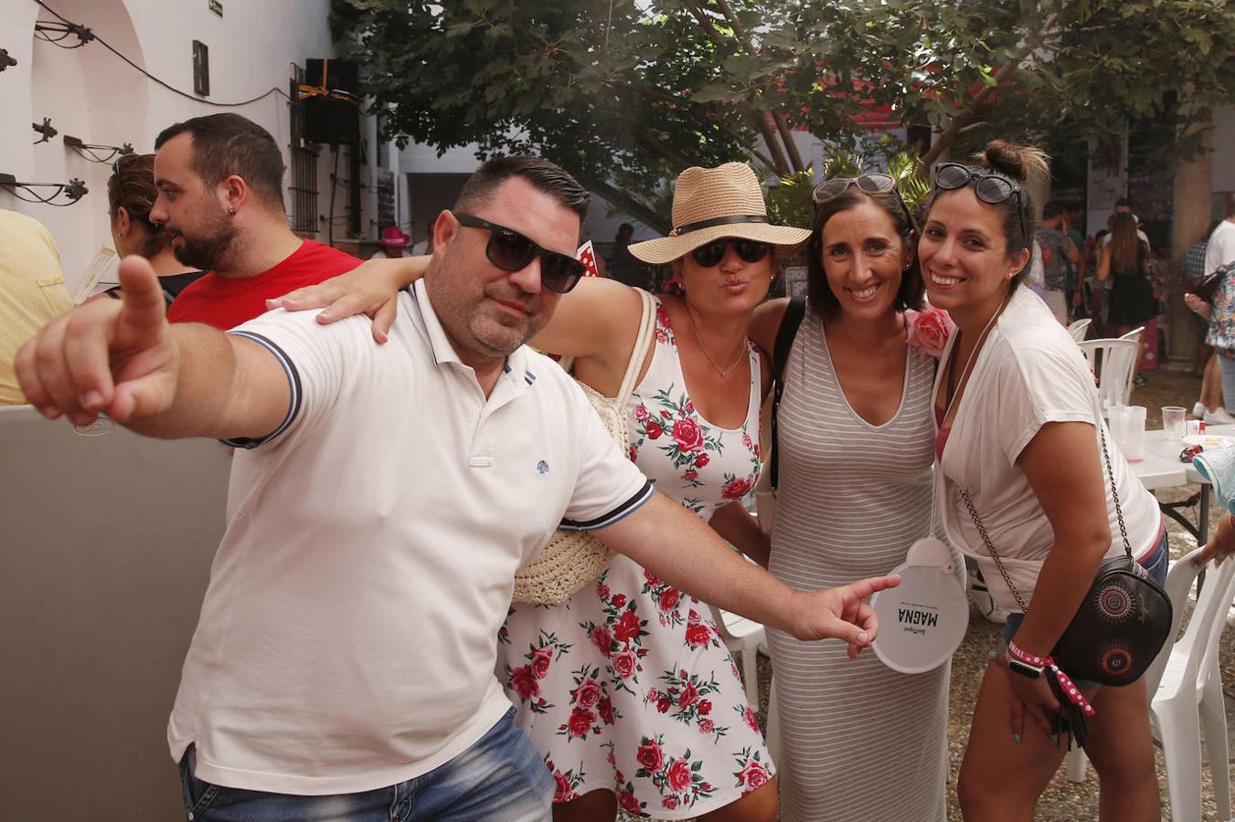 Miles de malagueños visitan el Real y el Centro en la recta final de la fiesta. 