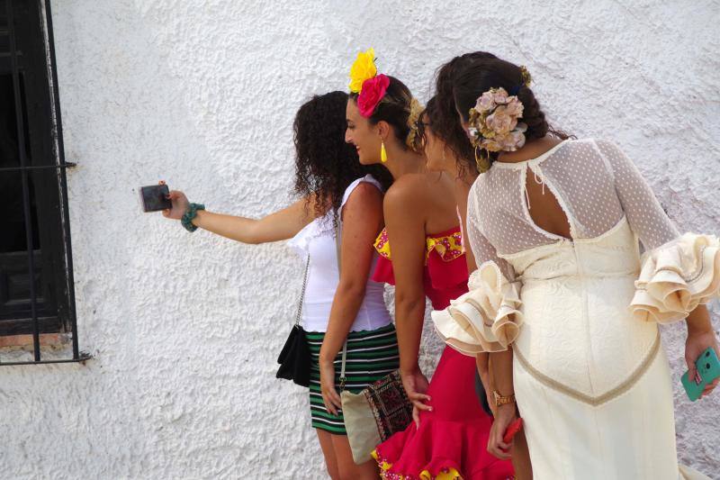 Miles de personas apuran las últimas horas de fiesta tanto en el Centro como en el Real. 