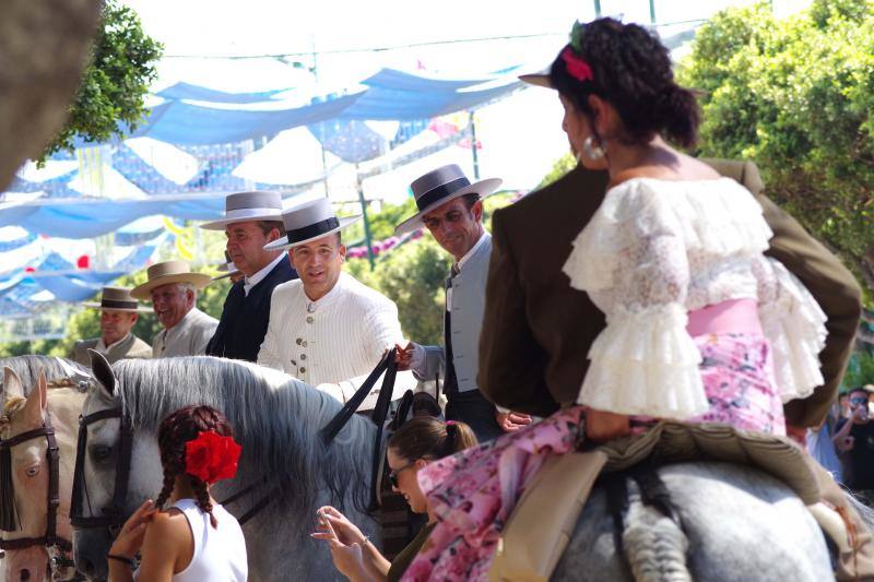 Miles de personas apuran las últimas horas de fiesta tanto en el Centro como en el Real. 
