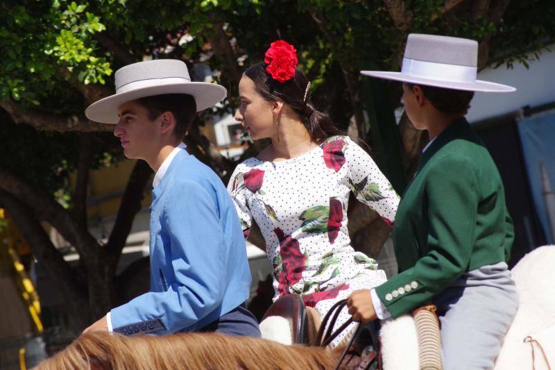 Miles de personas apuran las últimas horas de fiesta tanto en el Centro como en el Real. 