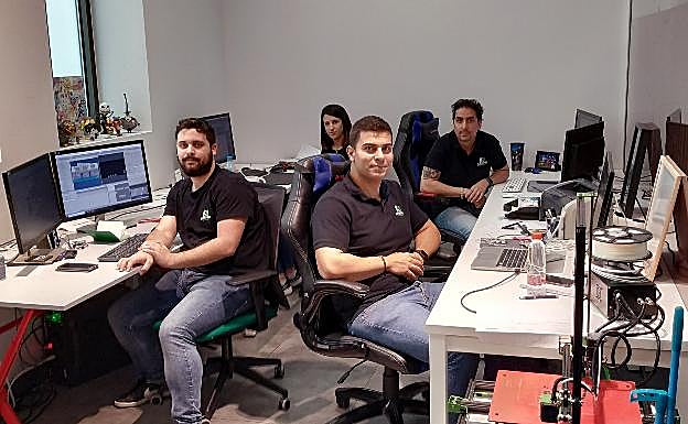 En primer término Joaquín Claverías y Javier Lozano. Detrás, Laura Mota y Alejandro Fernández. 