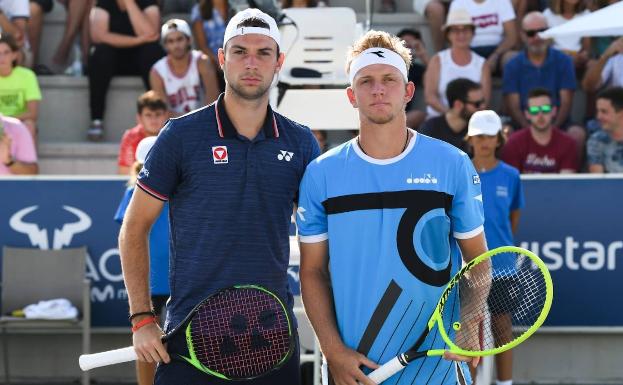 Rodionov y Davidovich, antes del partido. 