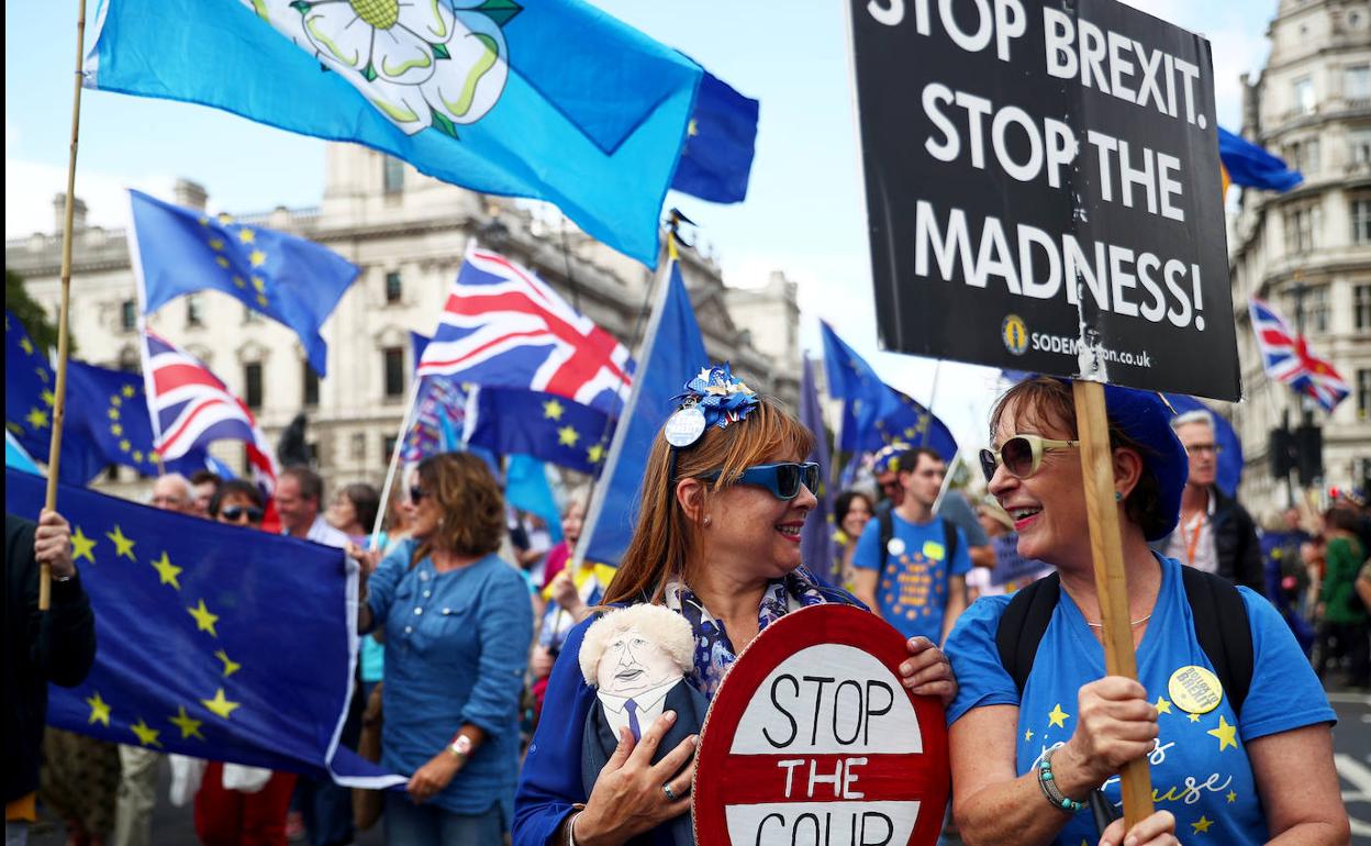 Protestas contrarias al 'brexit' frente a Westminster, en Londres.