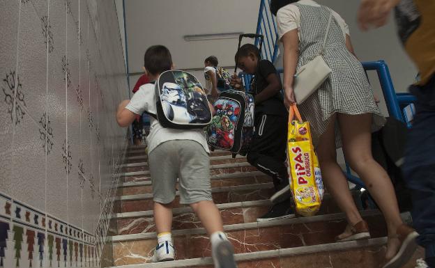 Durante este mes de septiembre, casi dos millones de escolares retoman las clases en los centros andaluces. 