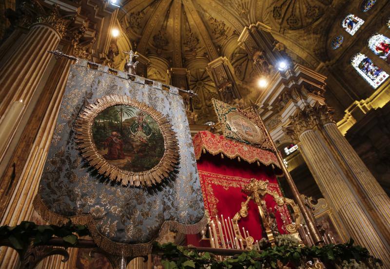 Los malagueños arropan a la Patrona en la misa en la Catedral de Málaga