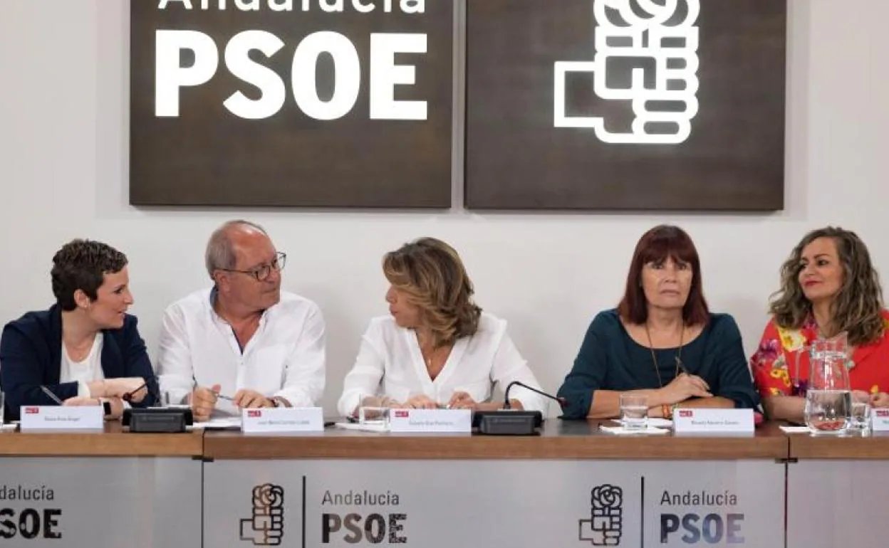 Díaz presiden la última reunión de la comisión ejecutiva del PSOE-A