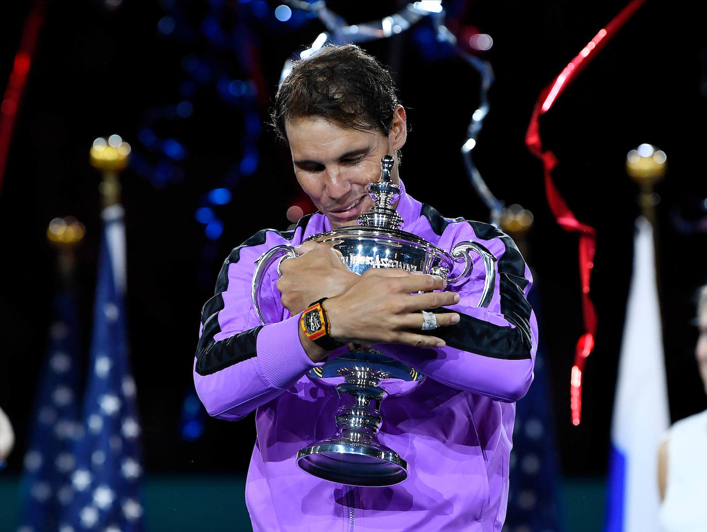 Rafa Nadal celebra su cuarto título del Abierto de Estdos Unidos, que supone su 19ª Grand Slam.