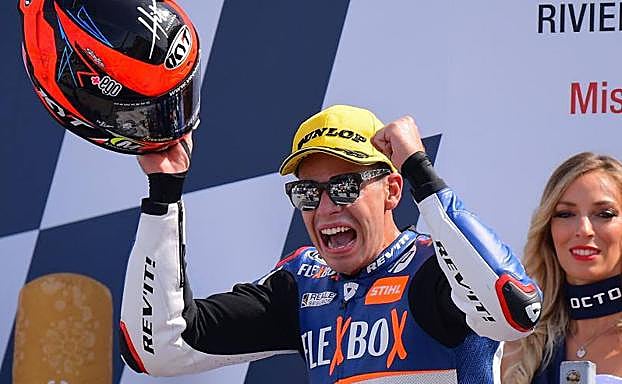 Augusto Fernández se reivindica en la pelea por el título