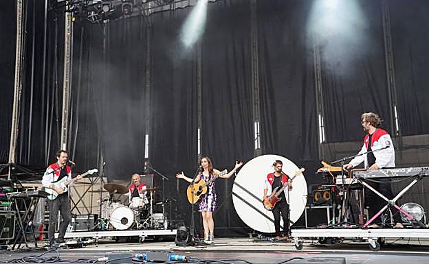 Imagen principal - Tormenta de indie en el Auditorio de Málaga