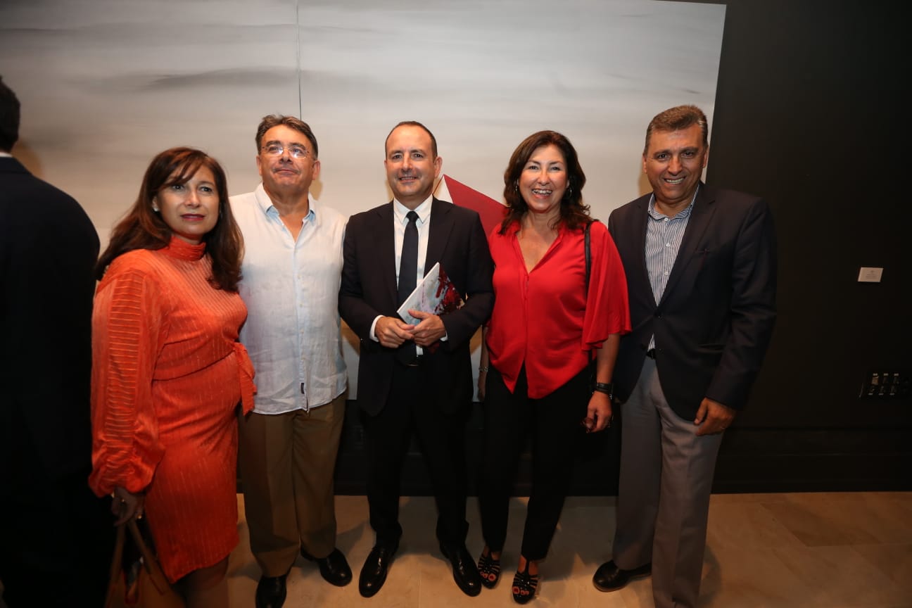 La Sala Italcable abrió sus puertas a esta su primera muestra pictórica