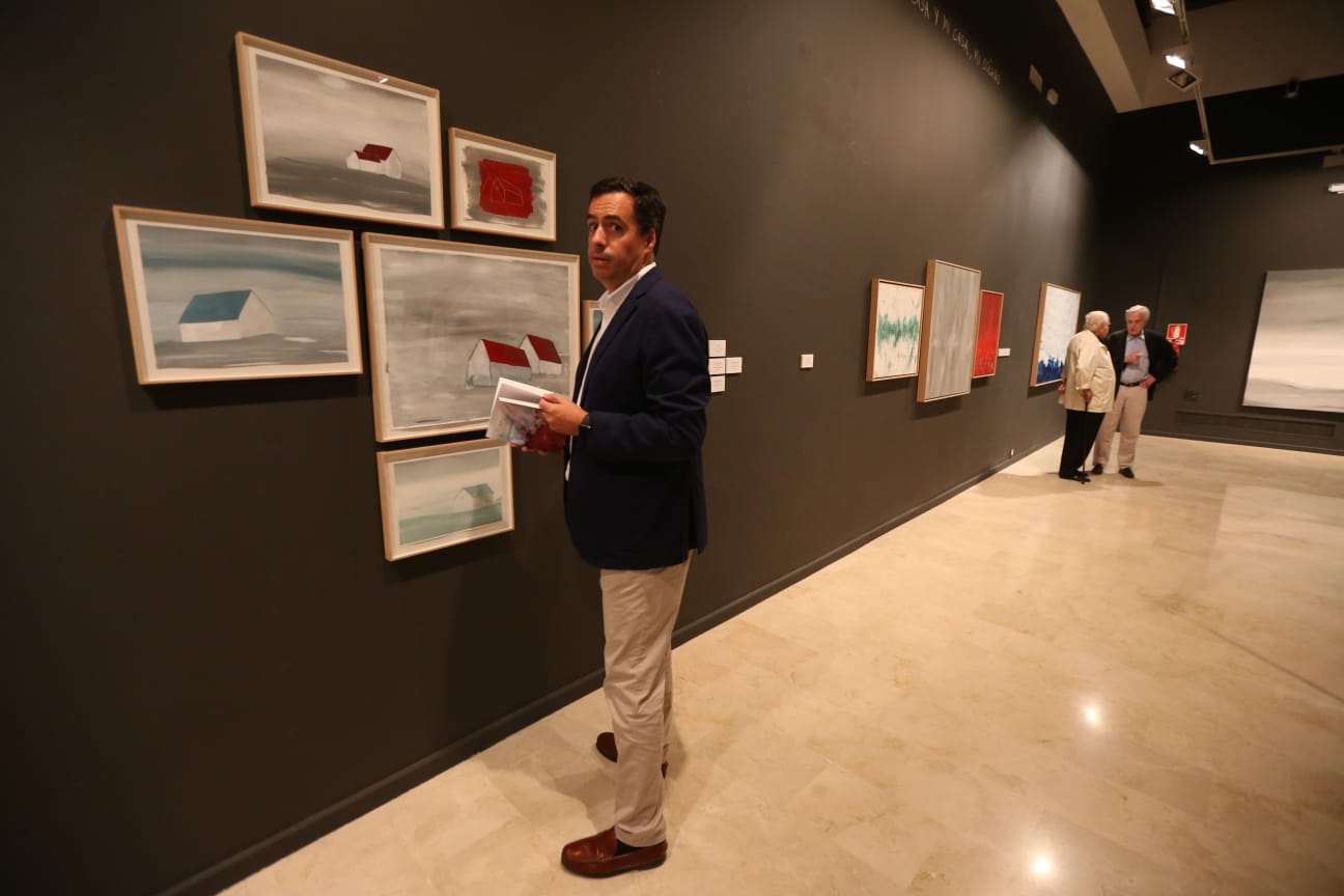 La Sala Italcable abrió sus puertas a esta su primera muestra pictórica