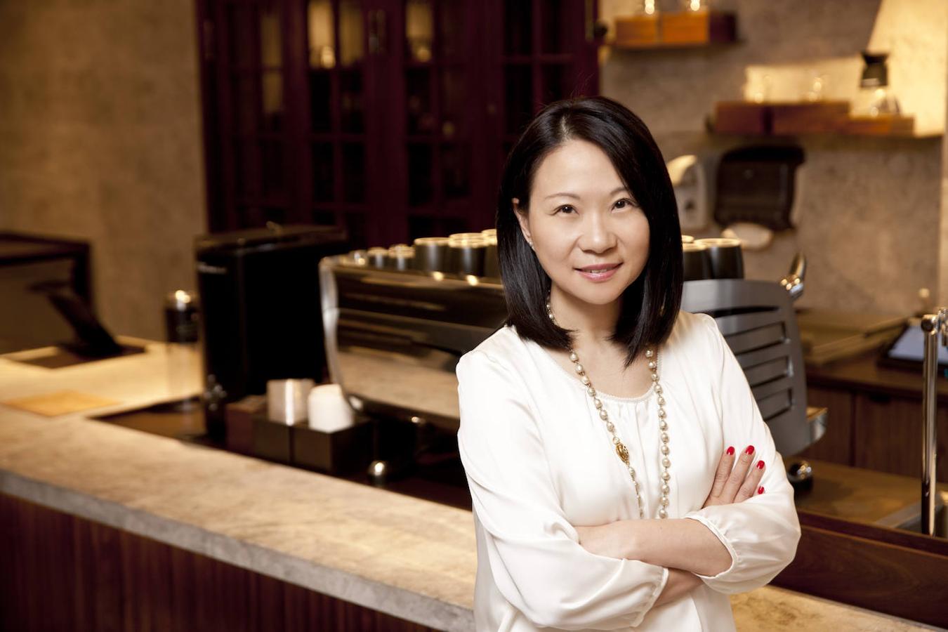 40. Belinga Wong, directora ejecutiva de Starbucks China, cadena internacional de café.