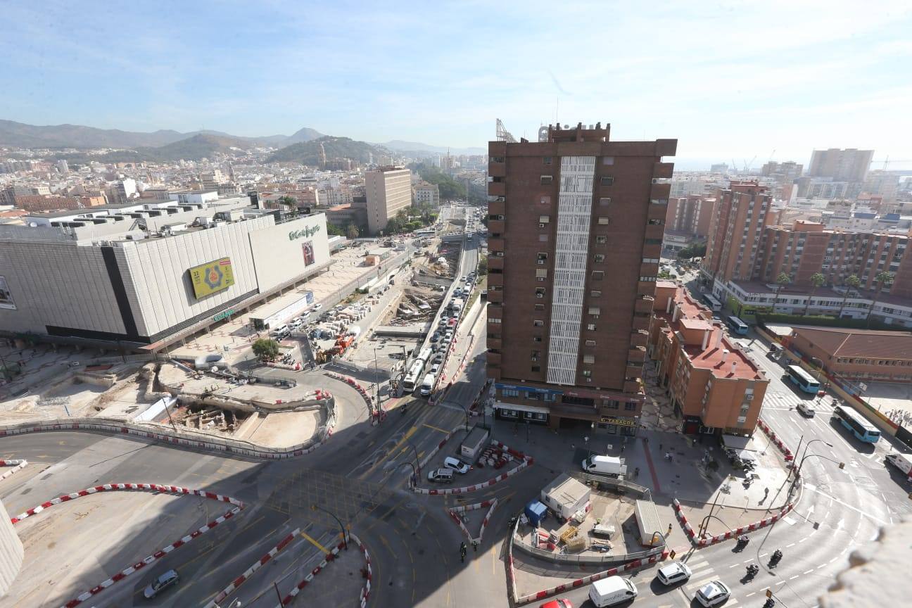 Los coches vuelven a circular en sentido sur por la Alameda de Colón