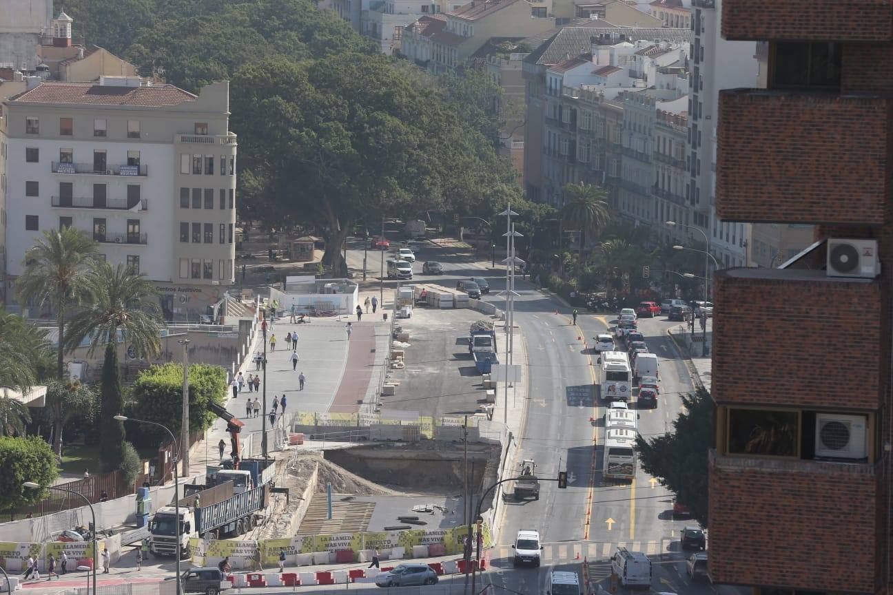 Los coches vuelven a circular en sentido sur por la Alameda de Colón