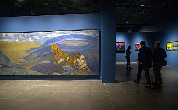 Detalle de una de las salas que acoge la exposición 'Nikolái Roerich. En busca de Shambhala' y donde se desarrollarán los talleres de yoga.