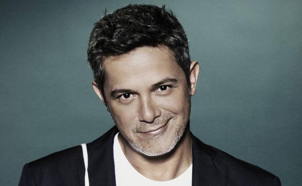 Alejandro Sanz, fotos en familia con su novia y su hija Manuela