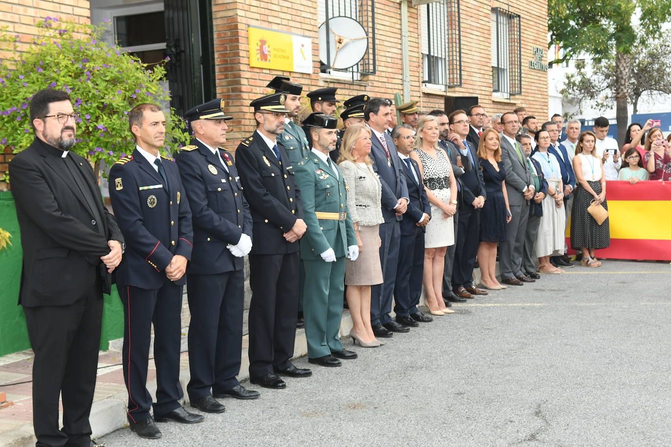 La alcaldesa, Ángeles Muñoz, asiste al acto institucional con motivo de la Festividad del Pilar. 